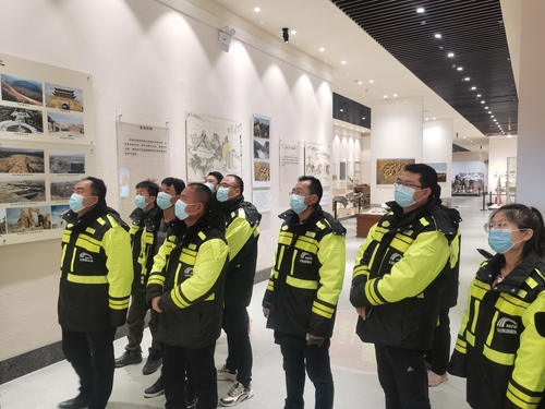 主题党日活动 (6).jpg